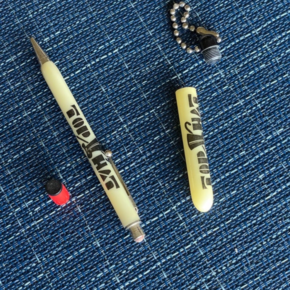 Vintage Mr Peanut and Top Hat Chips Pencils - Picture 9 of 10